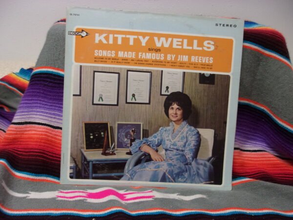 Kitty Wells sings Songs Made Famous by Jim Reeves, Vinyl Record LP