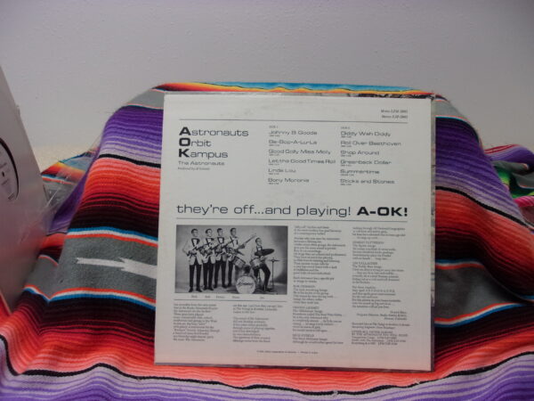 THE ASTRONAUTS "Astronauts Orbit Kampus" LP 1964 Surf Mono RCA Victor ‎LPM-2903